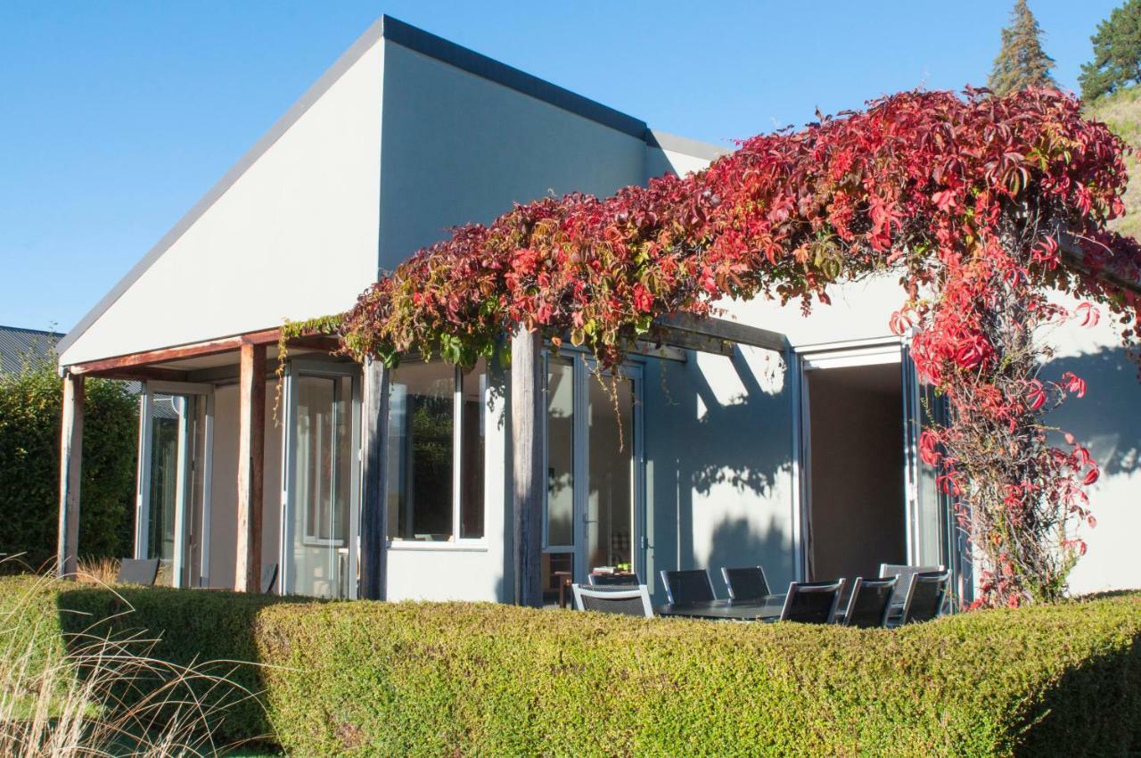 Villa Sunrise Sanctuary à Wanaka Extérieur photo