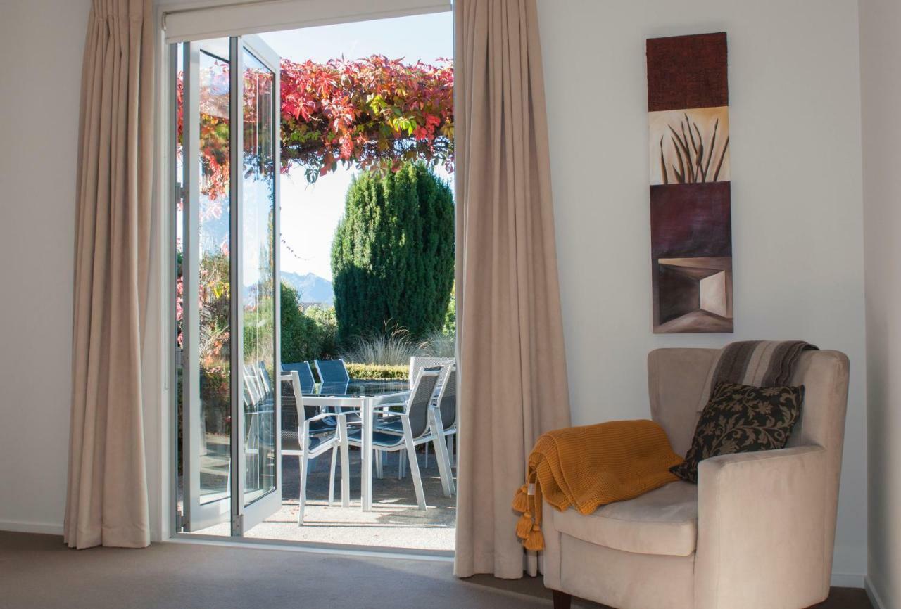 Villa Sunrise Sanctuary à Wanaka Extérieur photo